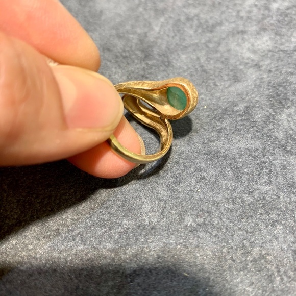 Sold Vintage 14K Gold Emerald Snake Ring - Picture 3 of 6